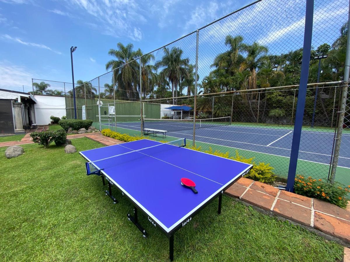 Bed & Tennis - Vista Hermosa Куэрнавака Экстерьер фото
